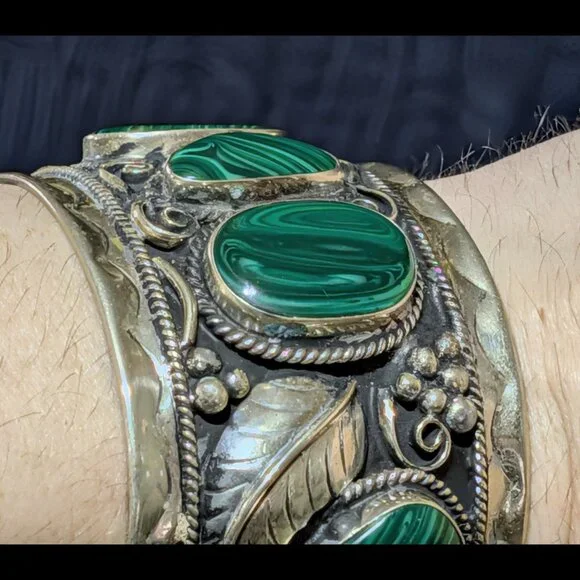 MASSIVE Estate 1950s Native Mexican Malachite Sterling Silver Bracelet - Picture 5 of 5